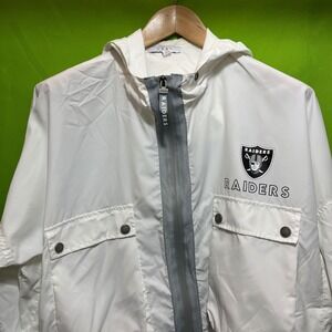 Small WEAR Womens Las Vegas Raiders Lightweight‎ Hooded Rain Jacket White